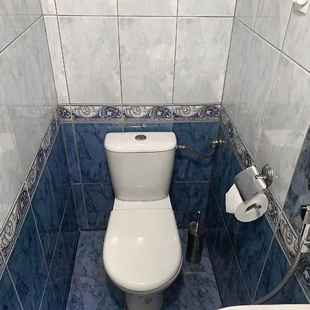 Lena Goscinne Alloggio in famiglia *